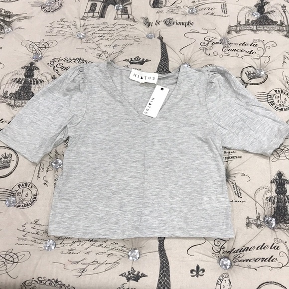 HIATUS V-Neck Puff Sleeve Top - Picture 3 of 8